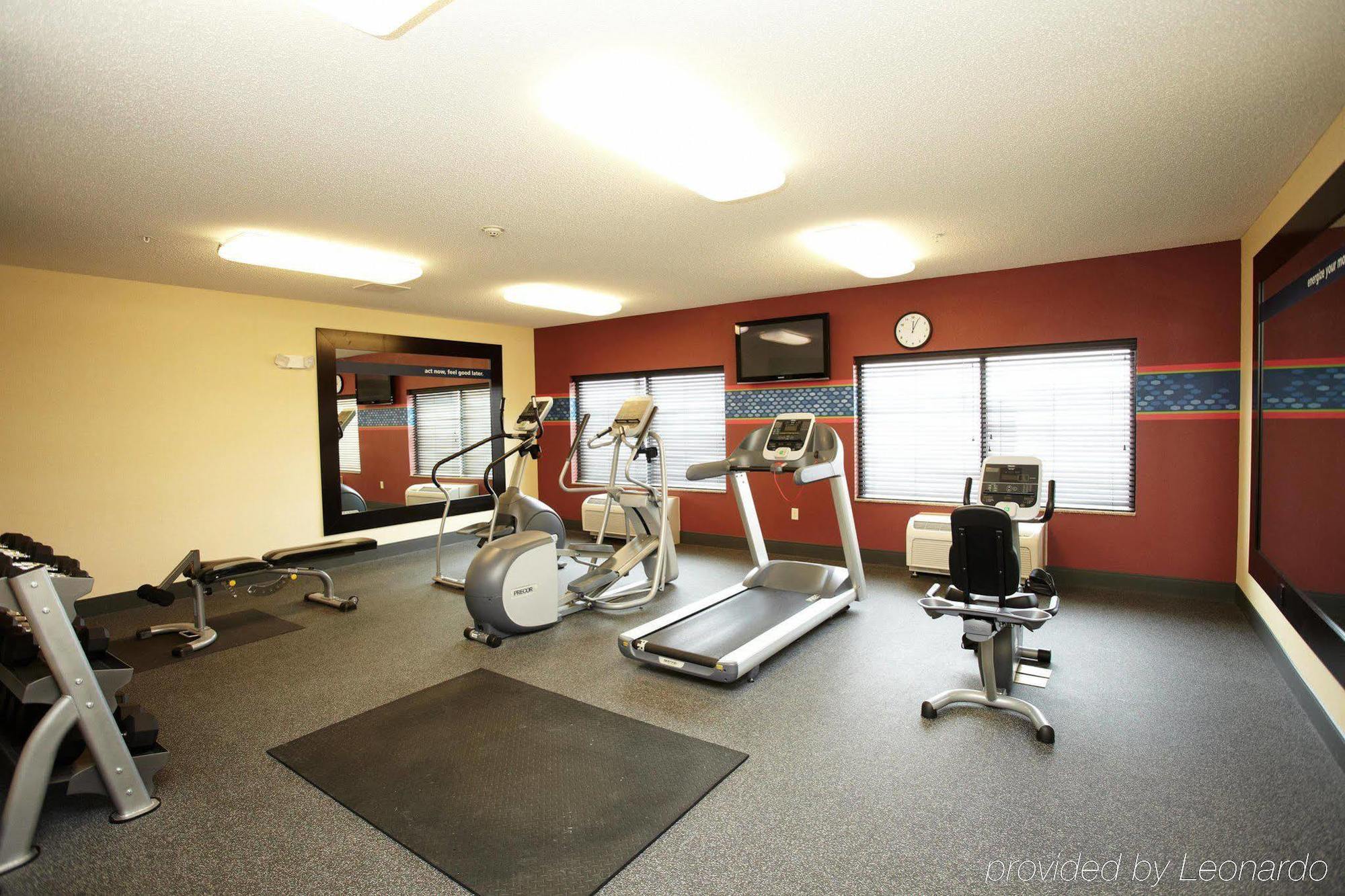 Hampton Inn Fairmont Facilities photo